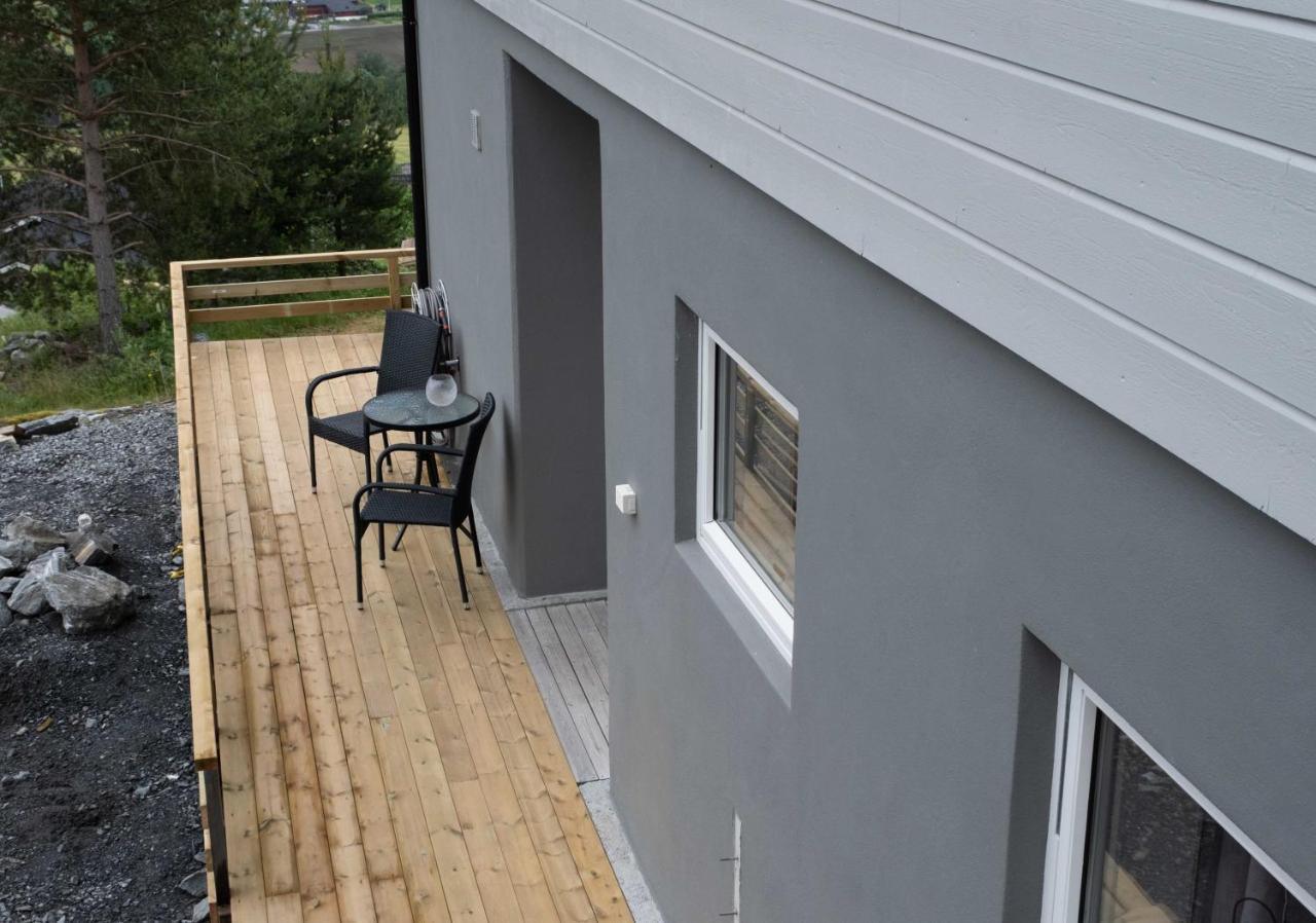 Stryn Stor Og Moderne Leilighet Exterior foto